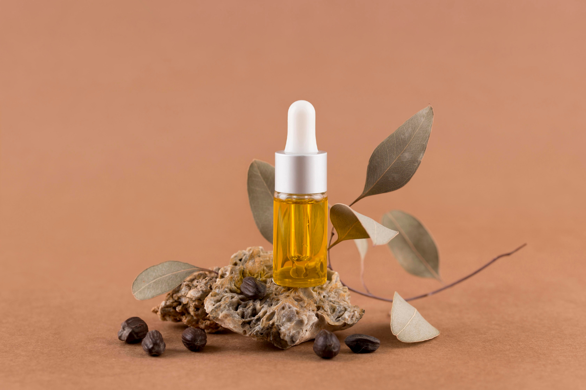 Jojoba Oil: How to Include It in Your Skincare Routine